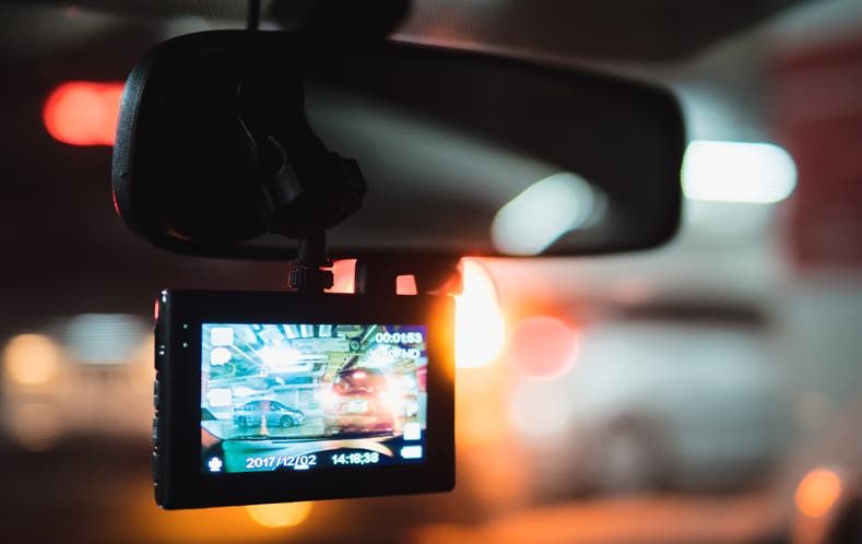 Parking Mode on Dashcams : All you need to know